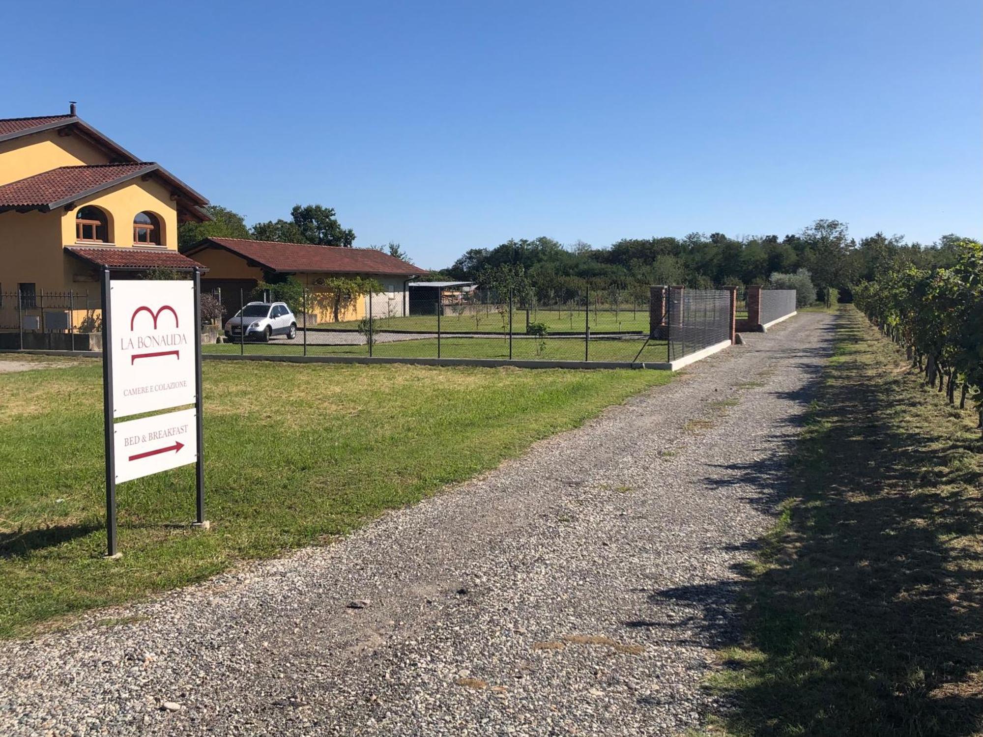 La Bonauda Hotell Valperga Exteriör bild